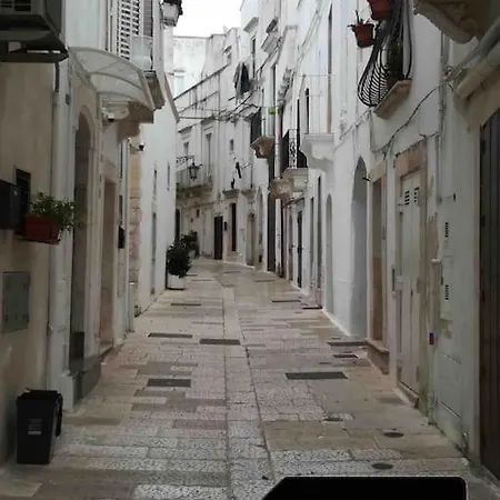 Lo Studio. Casa Centralissima Martina Franca