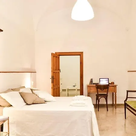 Lo Studio. Casa Centralissima マルティナ・フランカ